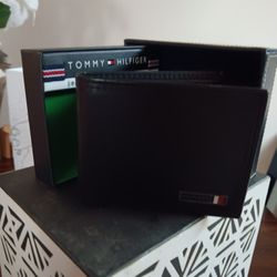 Tommy Hilfiger  Wallet