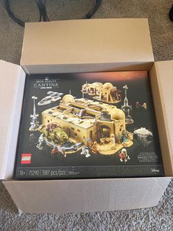 Lego Star Wars Master Builder Series Mos Eisley Cantina