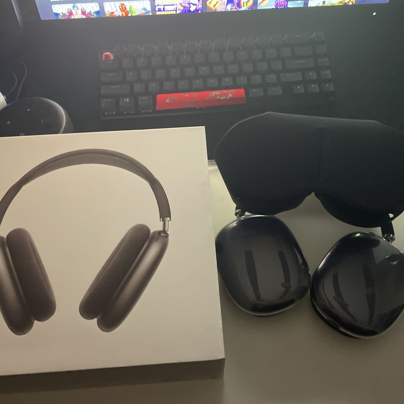 AirPod Maxes