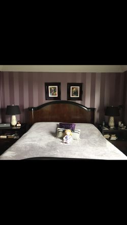 King Bedroom Set (8 pieces)