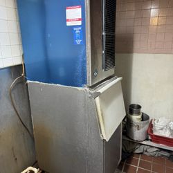 Hoshizaki ice maker