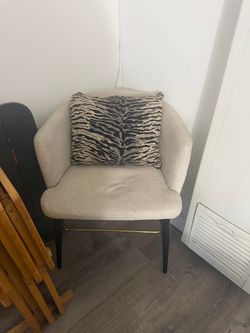 Chair with pillow