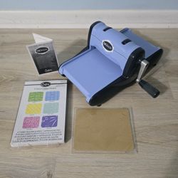 Sizzix BIGkick Machine Embossing System Model 2 with Texture Plates