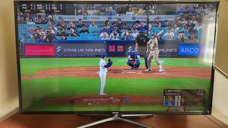 TV 55inch Samsung 2014: Bottom of screen is darker