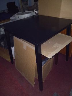 RUBBERWOOD TABLE 3' TALL PUB TABLE  + 2 WOOD COMFORT STOOLS