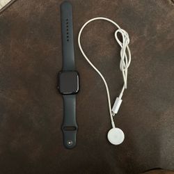 Apple Watch SE 