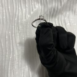 1ct Moissanite Ring – D Color VVS1