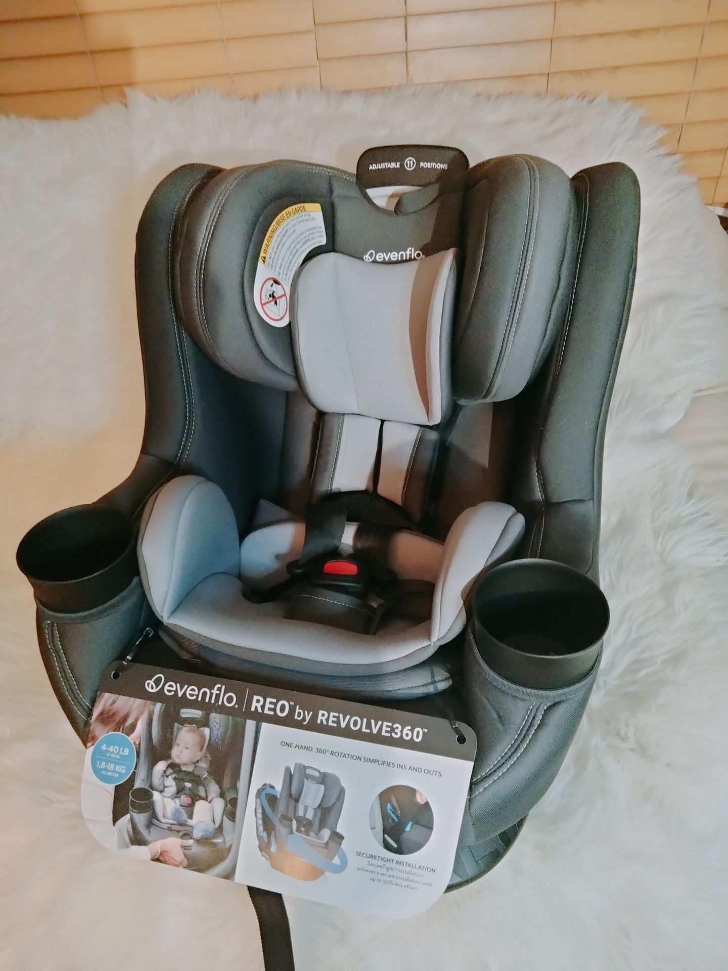 evenflo REO by REVOLVE360