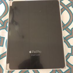 New Apple iPad pro 2nd Gen 12.9 inch Smart Cover