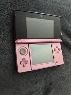 Nintendo 3DS Pink Handheld Console (Game included)
