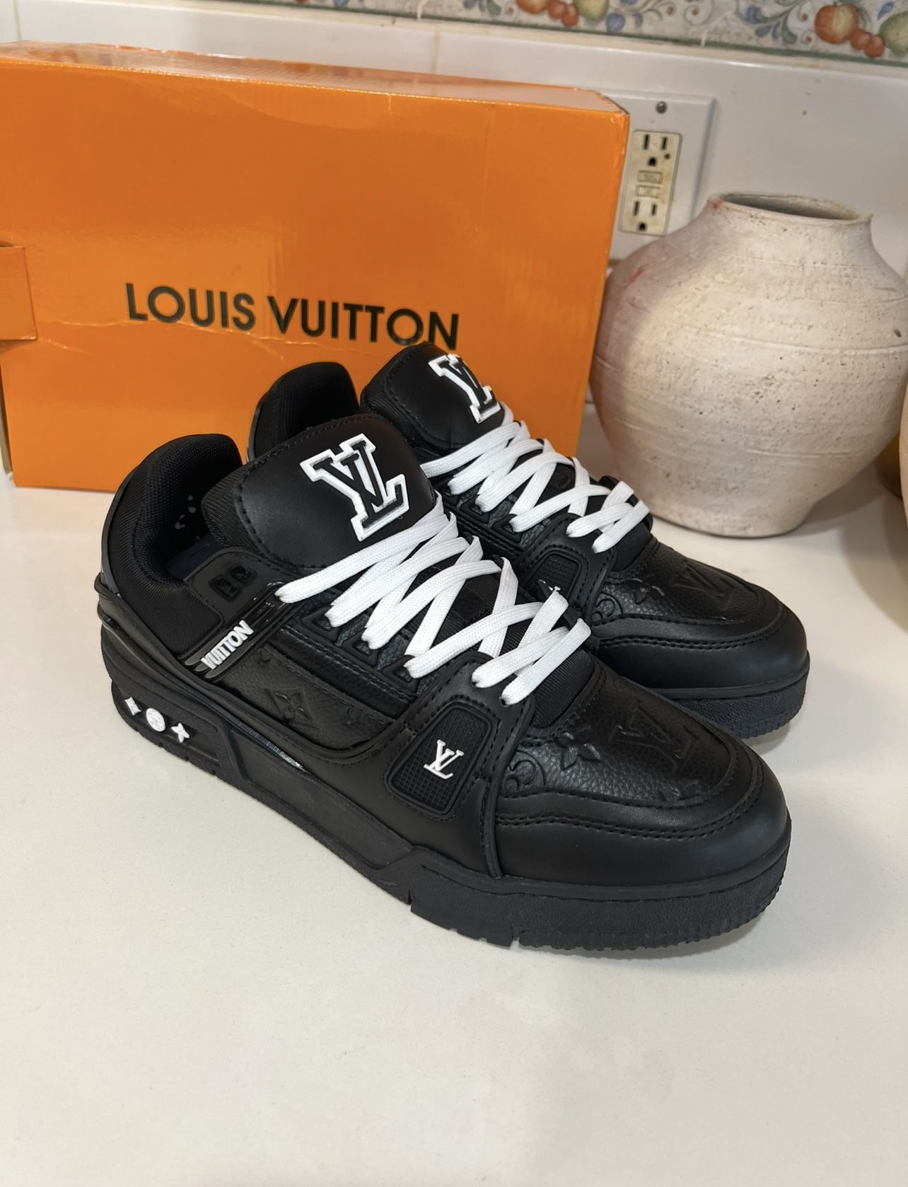 New LV Men’s Shoes. Size 10 And 10.5