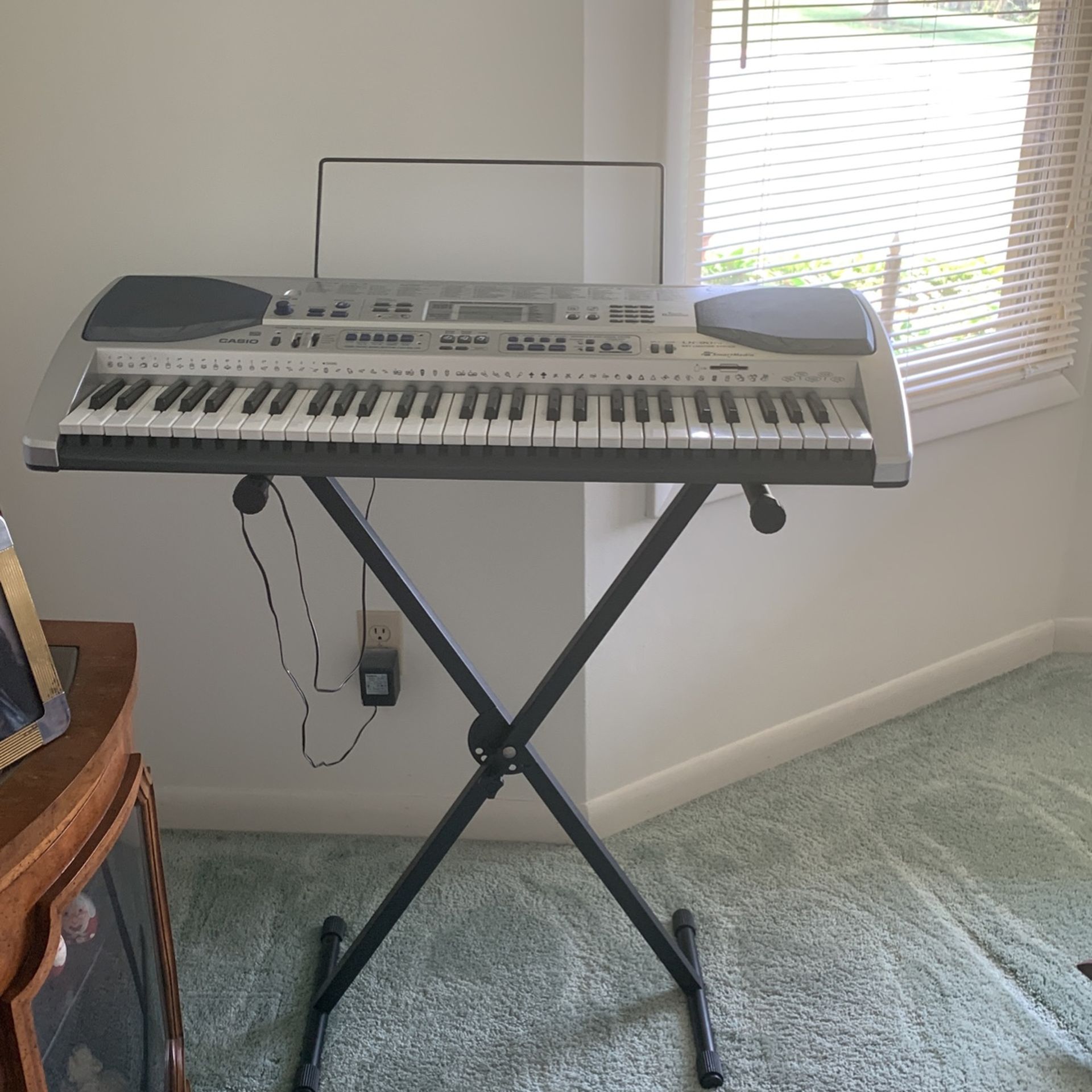 Casio LK-90tv Key Lighting System Smart Media Lighted Keyboard