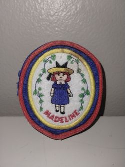Vintage 1998 Madeline Small Coin Purse *Stained