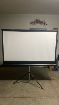 Projector screen