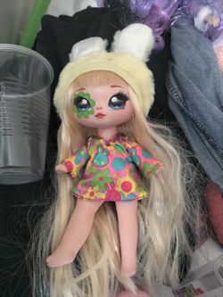 Na! Na! Na! Surprise Na Na Na Surprise 2-in-1 Fashion Doll and Plush Purse