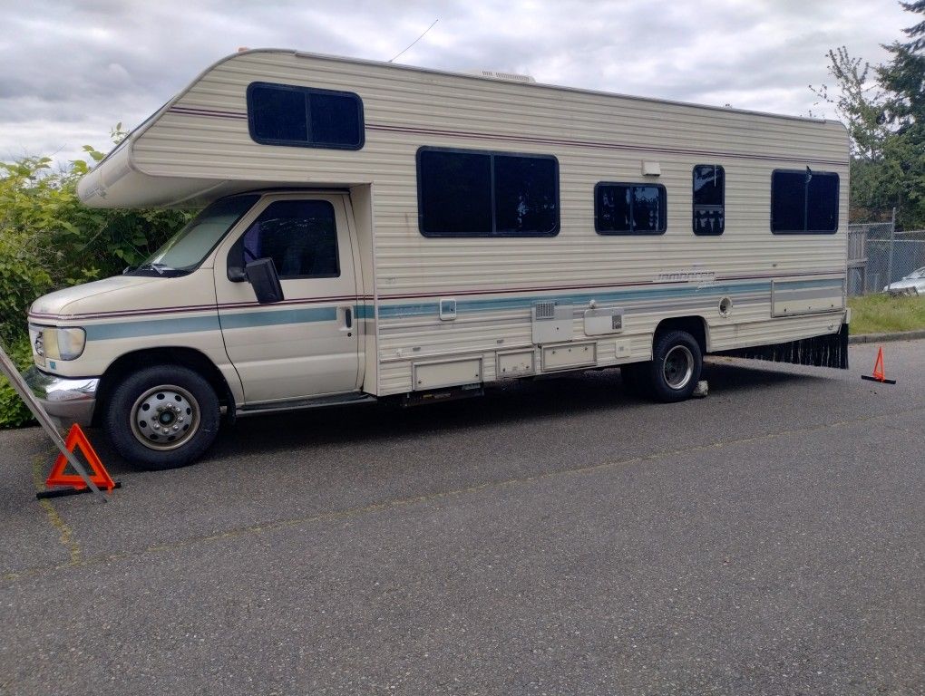 1993 Jamboree RV In Great Shape! Runs And Drives