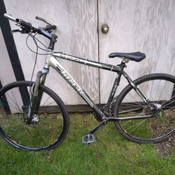 TREK SERIES 4 MOUNTAIN BIKE (USED) --See Description For Price--