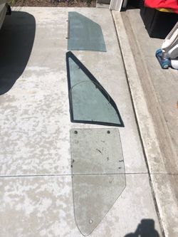 Auto Glass Window Panels 1986 Corolla, Datsun