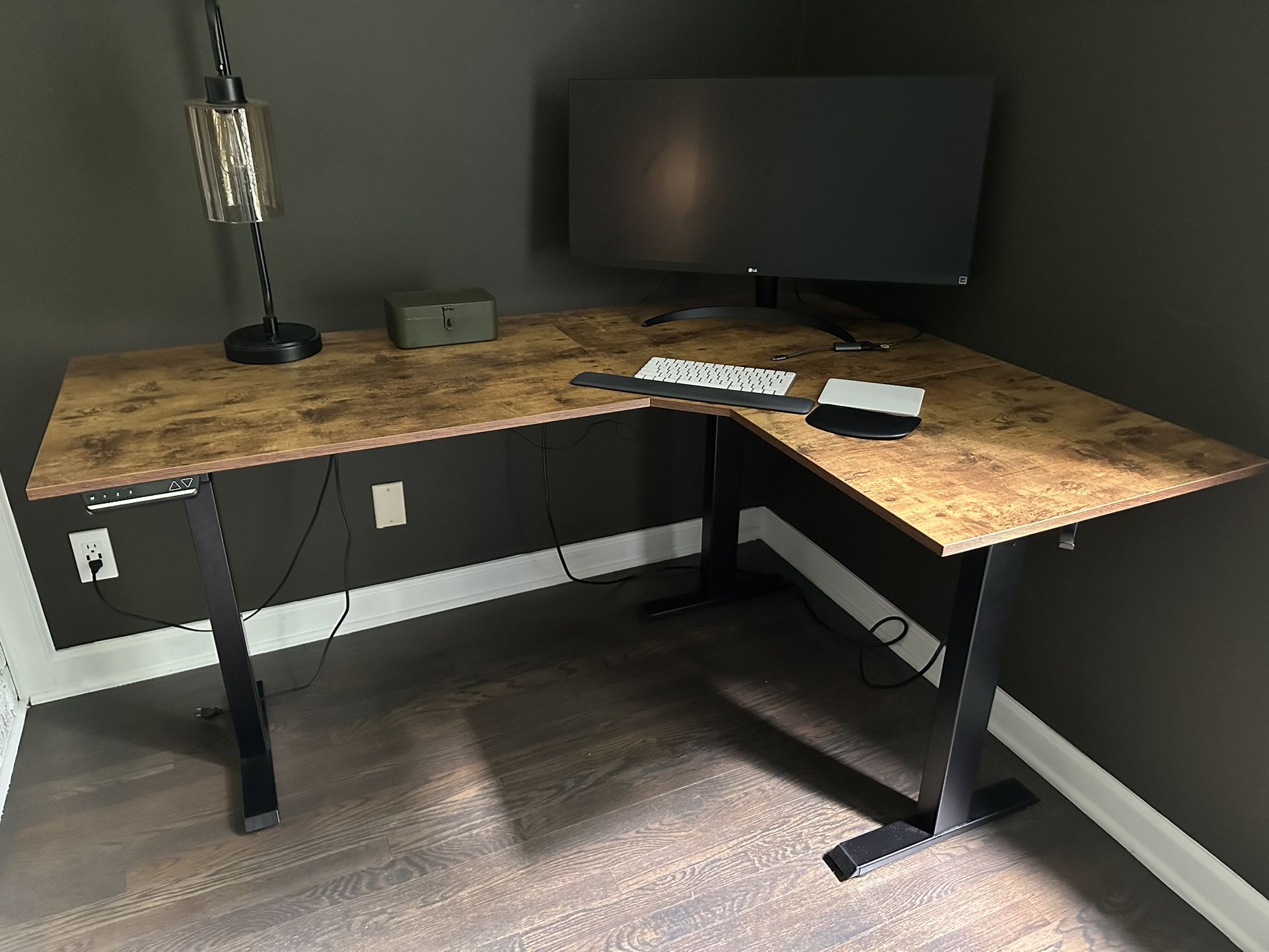 Sit-stand Desk