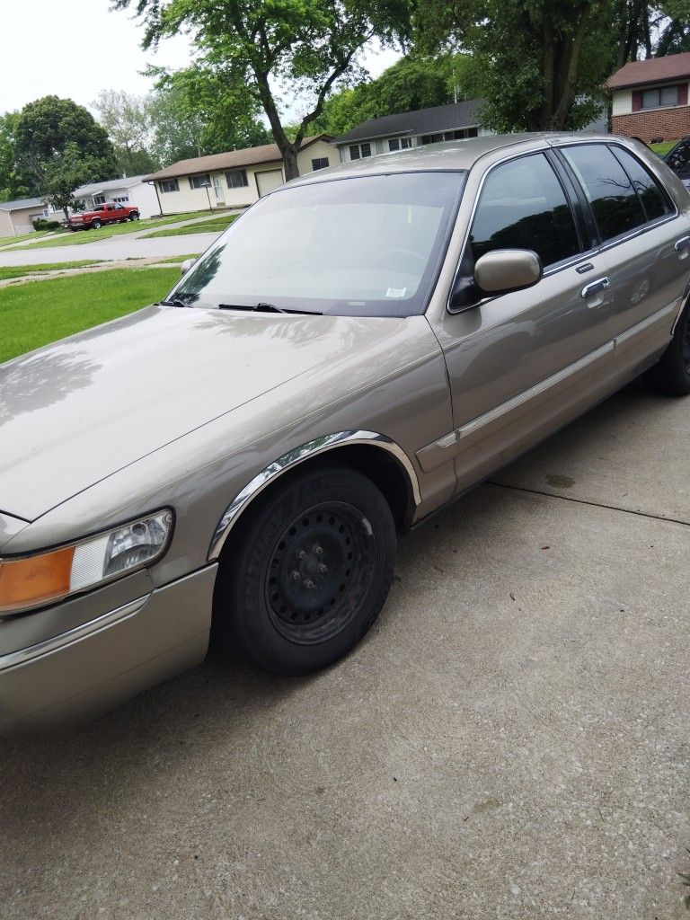 2001 Mercury Grand Marquis