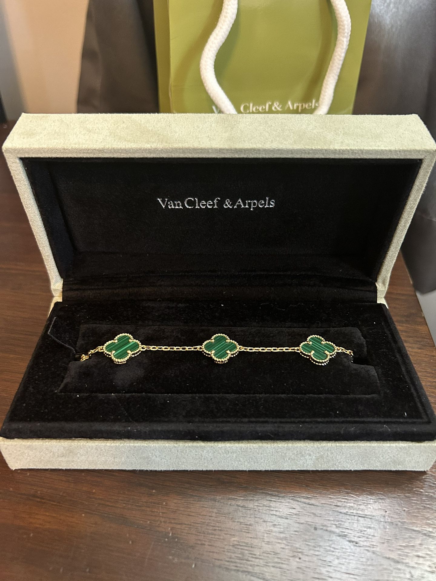 Van Cleef Braclet