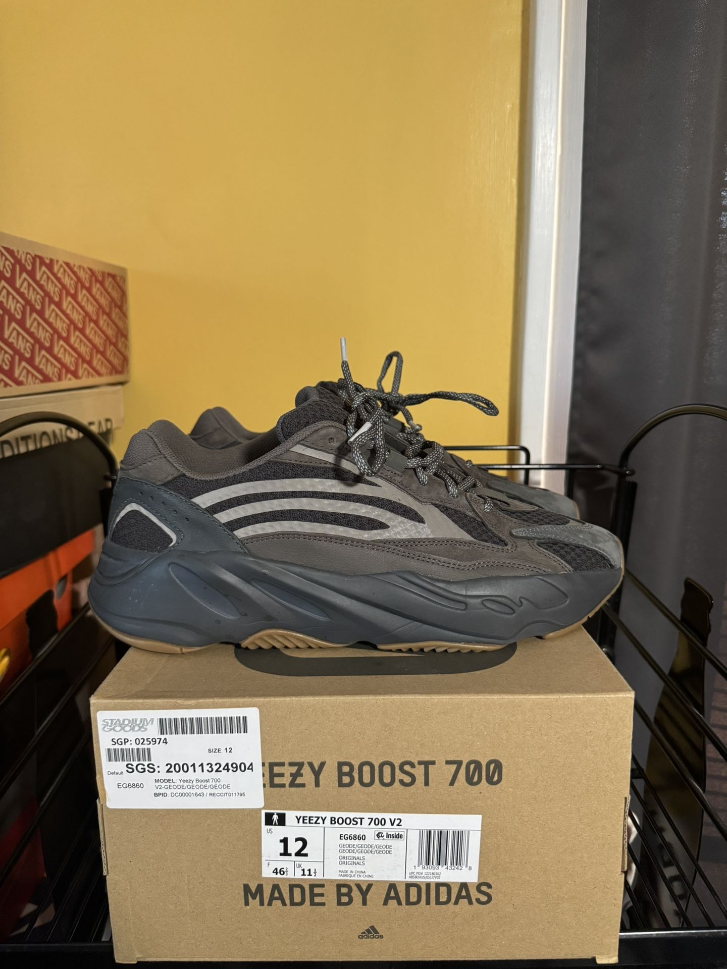 Adidas Yeezy Boost 700 Geode
