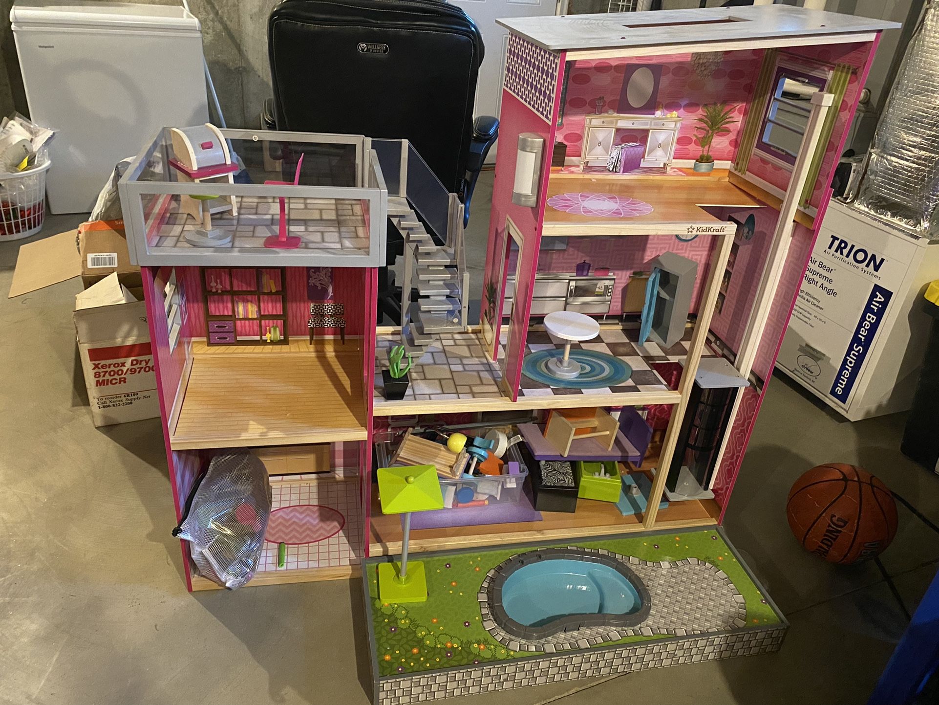 Kidkraft uptown on sale dollhouse assembly