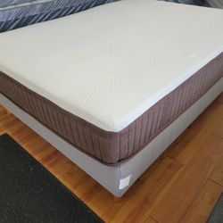 QUEEN SIZES MATTRESS WITH FRAME 🎈🎈🎈