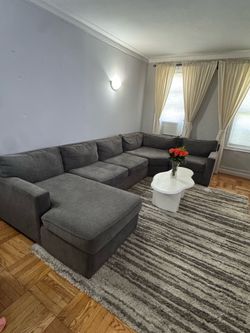 Macy’s Radley 4-Piece Gray Chaise Sectional Sofa – Excellent Condition