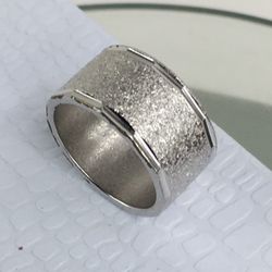 SILVER  TONE VINTAGE RING SIZE 4.5 STAMPED 