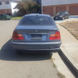 2004 BMW 325i I Have Multiple Cars For Sale $500 Or Best Offer Needs To Be Gone By Monday And Needs Registration