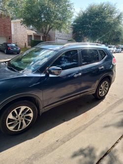 $7500 Complete Complete Nissan Rogue 2015