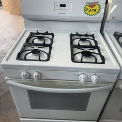 USED FRIGIDAIRE 30” GAS STOVE 