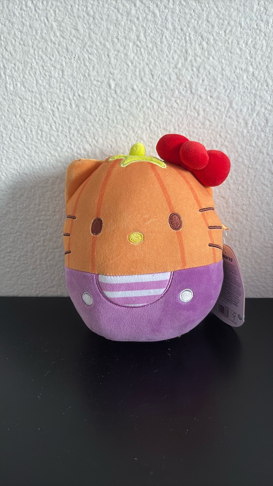 Squishmallows 6.5" Halloween Hello Kitty Pumpkin