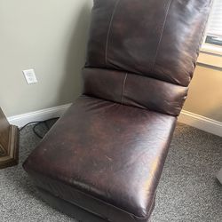 Single couch 