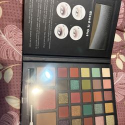 makeup pallet 