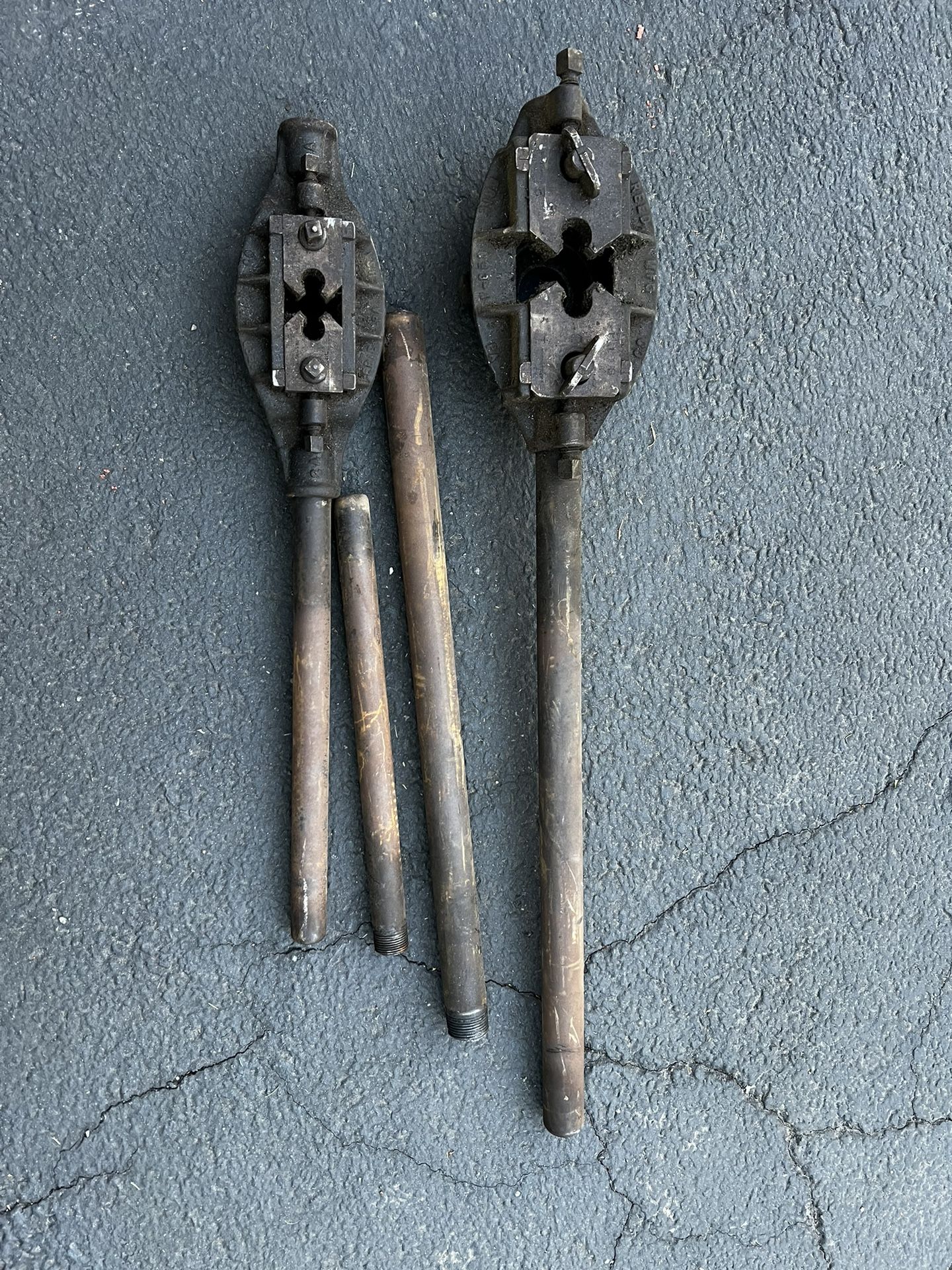 Reed Pipe Threaders Pair