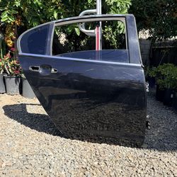 G8 Gt Right rear bare door