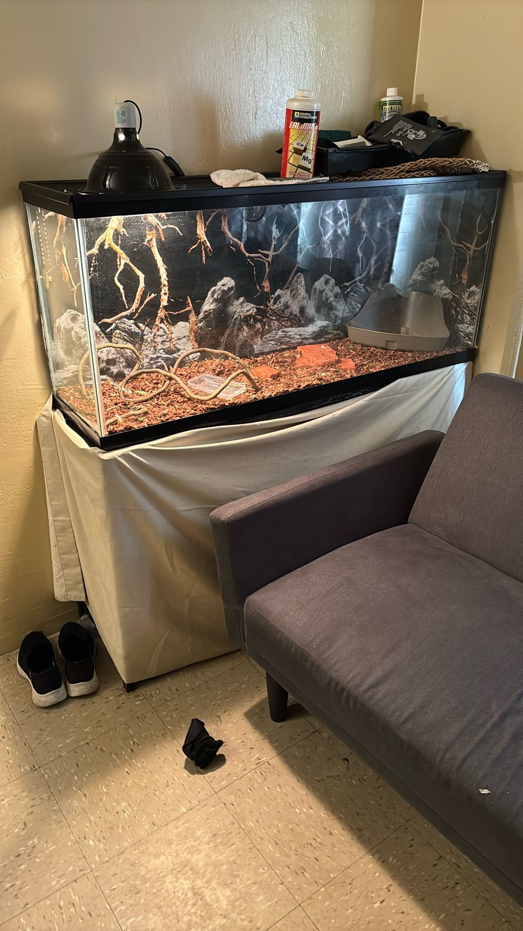 55 GALLON LONG TANK WITH STAND LIKE NEW