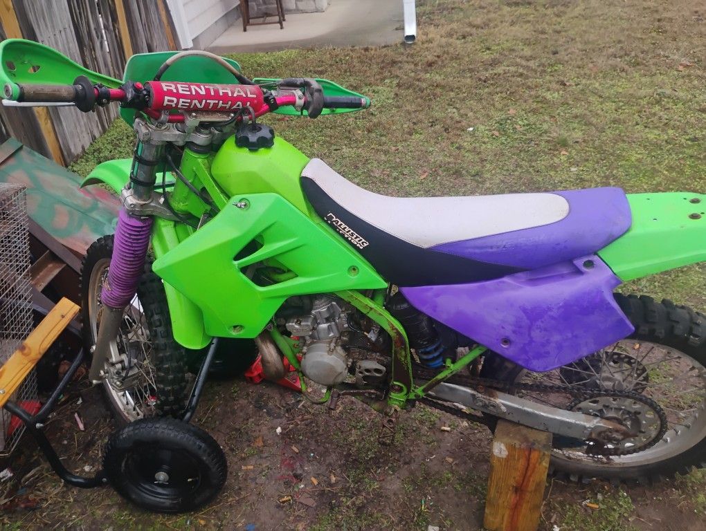 1995 Kawasaki KDX 200