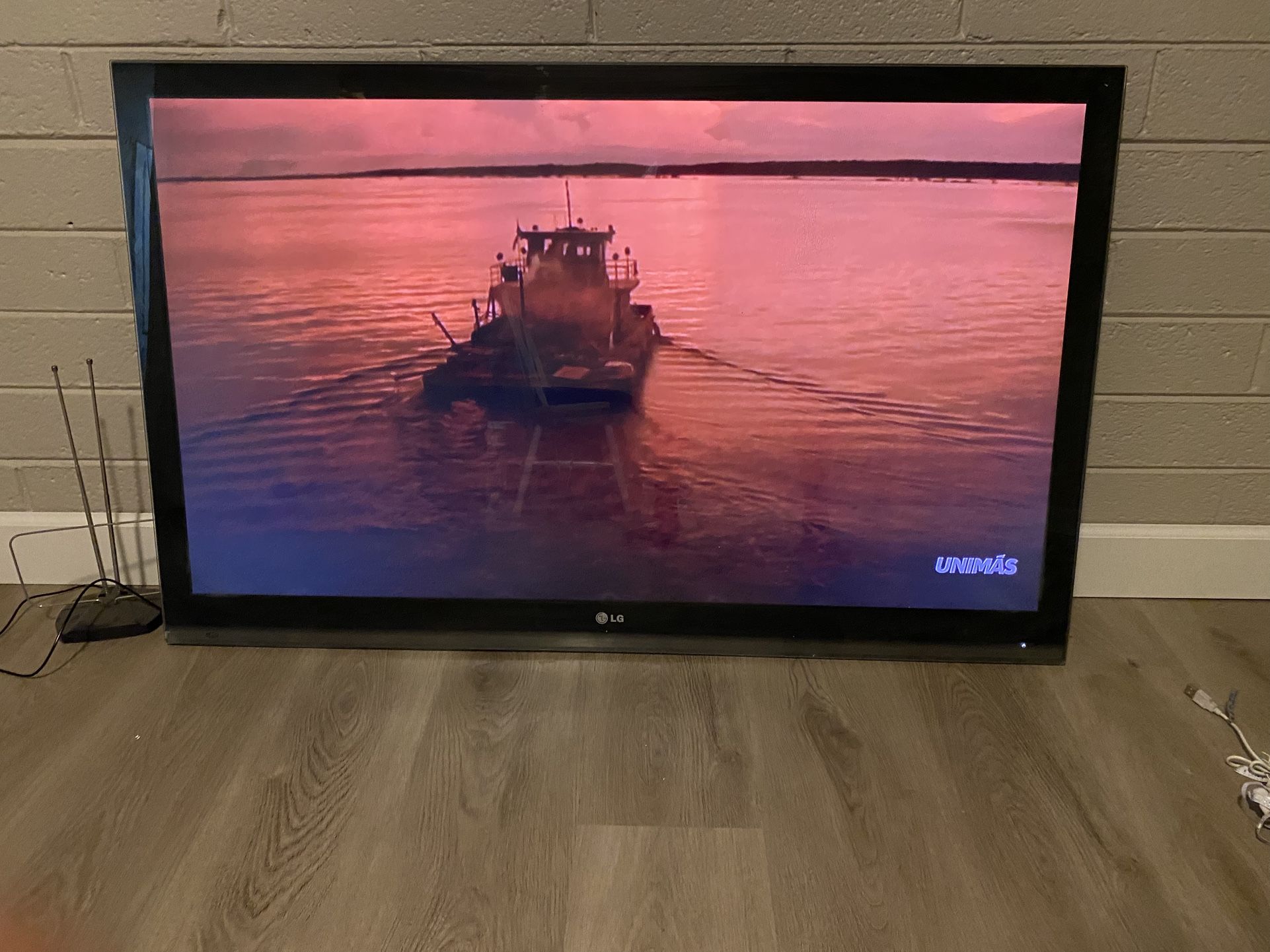 LG 48inch TV