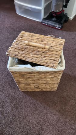 wood basket with lid