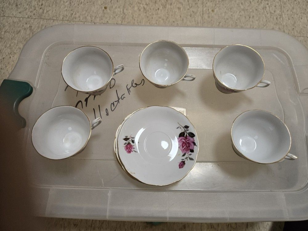 China and Japan Dish Sets