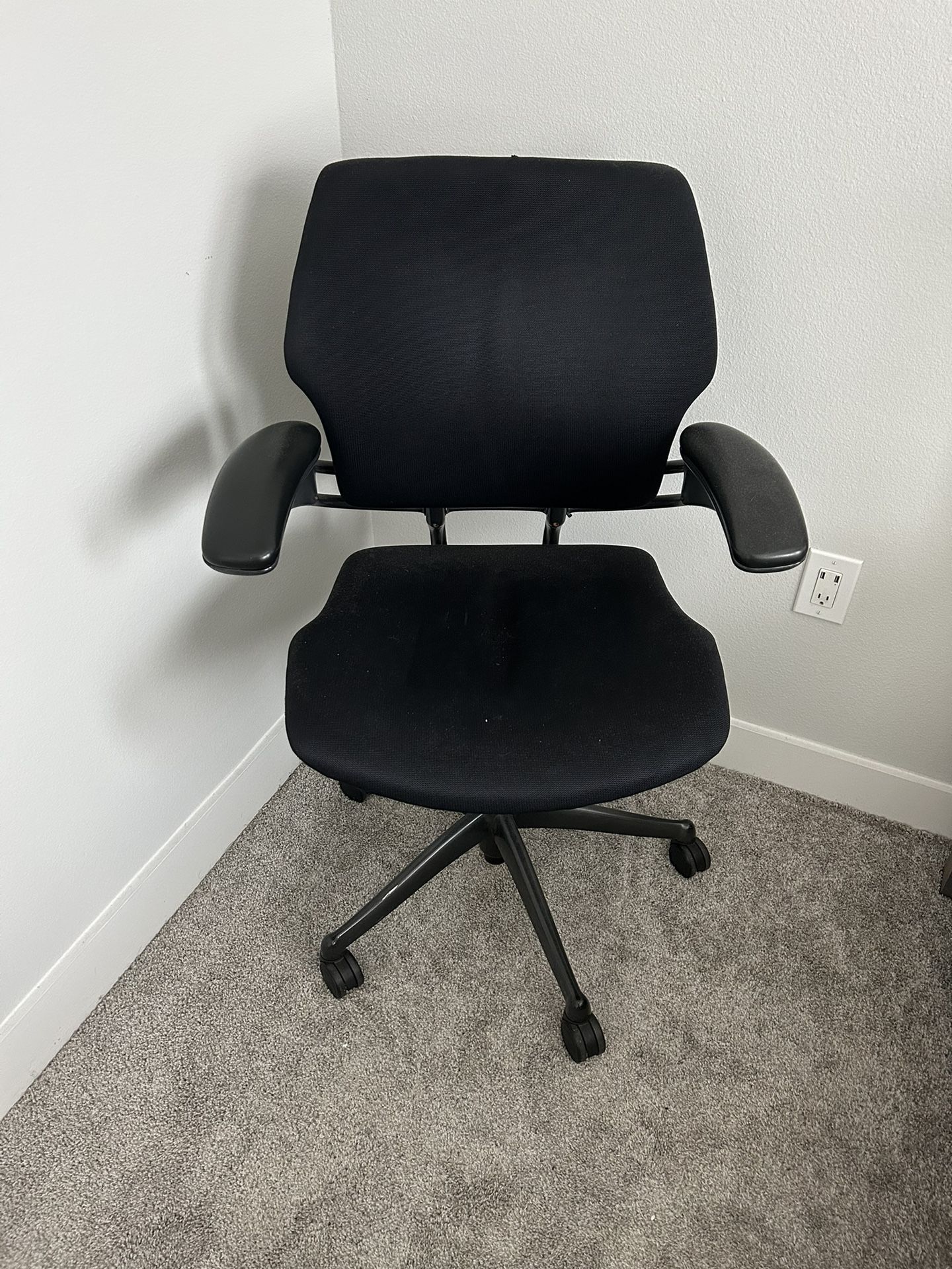Freedom By Humanscale Office Chair