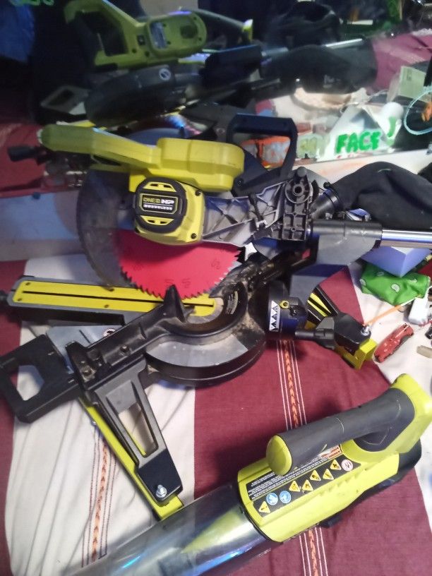 Little Used Ryobi Table Saw M Cordless Leaf Blower 