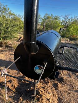 Bbq pit / smoker