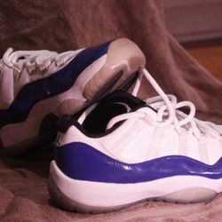 Wmns Air Jordan 11 Retro Low 'Concord Sketch