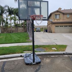 Basketball Hoop 
