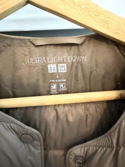 Uniqlo Ultra Light Down Jacket – Lightweight & Packable – Size L