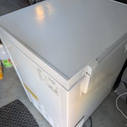 Deep Freezer 5 Cubic Feet